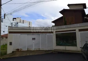 Foto 1 de Casa com 4 Quartos à venda, 300m² em Dom Bosco, São João Del Rei