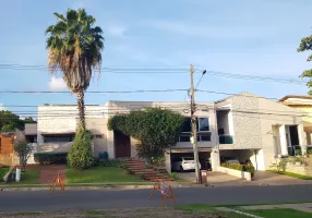 Foto 1 de Casa de Condomínio com 3 Quartos para alugar, 308m² em Rodoviária Parque, Cuiabá