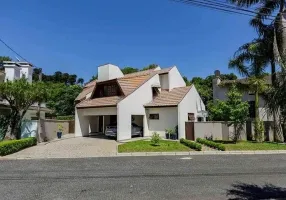 Foto 1 de Sobrado com 3 Quartos para venda ou aluguel, 450m² em Santa Felicidade, Curitiba