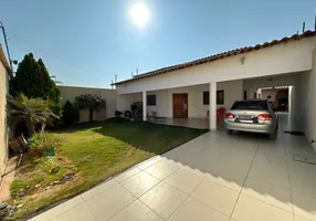 Foto 1 de Casa com 3 Quartos à venda, 312m² em Ouro Preto, Petrolina