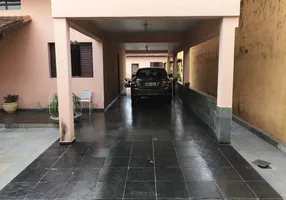 Foto 1 de Casa com 4 Quartos à venda, 236m² em Castelo, Belo Horizonte