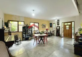 Foto 1 de Casa de Condomínio com 4 Quartos à venda, 237m² em Granja Viana, Carapicuíba
