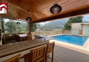 Foto 1 de Casa com 8 Quartos à venda, 250m² em Castelanea, Petrópolis