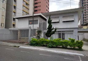 Foto 1 de Casa com 4 Quartos para venda ou aluguel, 300m² em Água Branca, São Paulo