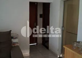 Foto 1 de Casa com 3 Quartos à venda, 90m² em Aclimacao, Uberlândia