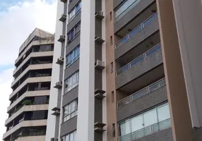 Foto 1 de Apartamento com 4 Quartos para alugar, 180m² em Itaigara, Salvador