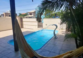 Foto 1 de Casa com 4 Quartos à venda, 250m² em Morro das Pedras, Florianópolis