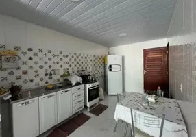 Foto 1 de Casa com 2 Quartos à venda, 102m² em Costa Azul, Salvador