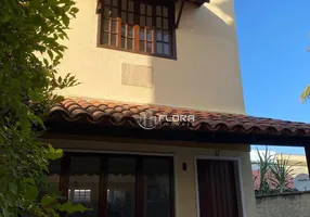 Foto 1 de Casa de Condomínio com 3 Quartos à venda, 180m² em Camboinhas, Niterói