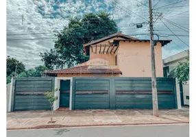 Foto 1 de Sobrado com 4 Quartos à venda, 336m² em Parque Residencial Rita Vieira, Campo Grande