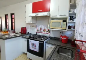 Foto 1 de Casa com 2 Quartos à venda, 110m² em Harmonia, Canoas