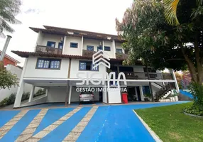 Foto 1 de Casa com 5 Quartos à venda, 300m² em Glória, Macaé