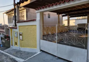Foto 1 de Casa com 3 Quartos à venda, 300m² em  Vila Valqueire, Rio de Janeiro