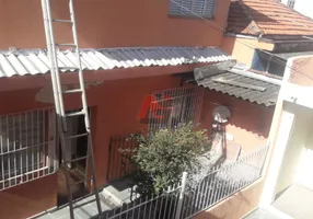 Foto 1 de Casa com 3 Quartos para alugar, 225m² em Vila Yolanda, Osasco