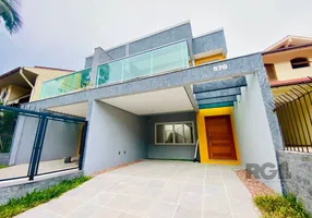 Foto 1 de Casa com 3 Quartos à venda, 203m² em Chácara das Pedras, Porto Alegre