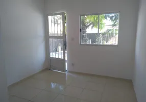 Foto 1 de Casa com 2 Quartos para alugar, 60m² em Mutuá, São Gonçalo