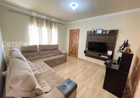 Foto 1 de Casa com 3 Quartos à venda, 168m² em Jardim Iguaçu, Maringá