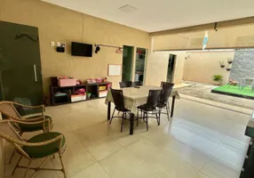Foto 1 de Casa com 3 Quartos à venda, 193m² em Goiania 2, Goiânia