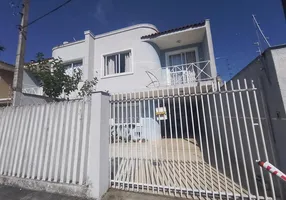 Foto 1 de Sobrado com 3 Quartos à venda, 140m² em Cajuru, Curitiba