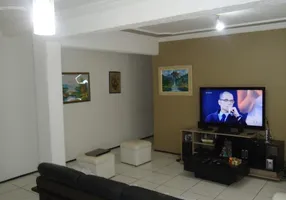 Foto 1 de Casa com 4 Quartos à venda, 360m² em Jardim Cearense, Fortaleza