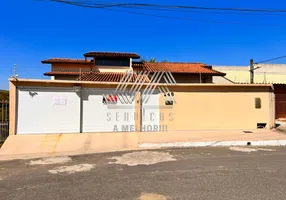 Foto 1 de Casa com 5 Quartos à venda, 400m² em Centro, Quatis