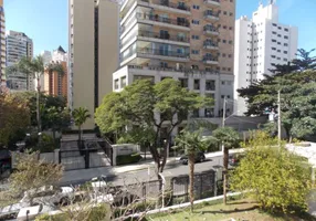 Foto 1 de Apartamento com 3 Quartos à venda, 310m² em Indianópolis, São Paulo