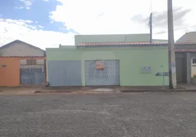 Foto 1 de Casa com 3 Quartos à venda, 70m² em Luizote de Freitas, Uberlândia