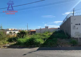 Foto 1 de Lote/Terreno à venda, 208m² em Interlagos, Montes Claros
