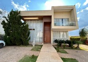 Foto 1 de Casa de Condomínio com 4 Quartos à venda, 475m² em Residencial Alphaville, Goiânia