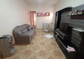 Foto 1 de Sobrado com 4 Quartos à venda, 171m² em Taboão, Diadema