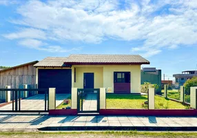 Foto 1 de Casa com 2 Quartos à venda, 84m² em Balneário Bella Torres, Passo de Torres