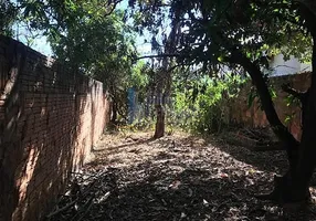 Foto 1 de Lote/Terreno à venda, 10m² em Sagrada Família, Montes Claros