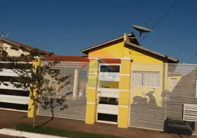 Foto 1 de Casa com 2 Quartos à venda, 82m² em Petrópolis, Várzea Grande