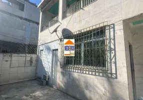 Foto 1 de Casa com 4 Quartos à venda, 210m² em Coelho Neto, Rio de Janeiro