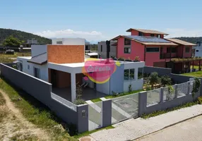 Foto 1 de Casa com 2 Quartos à venda, 224m² em Rio Tavares, Florianópolis