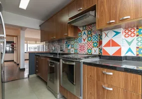 Foto 1 de Apartamento com 3 Quartos para alugar, 110m² em Cerqueira César, São Paulo