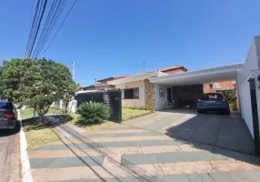 Foto 1 de Casa de Condomínio com 2 Quartos para alugar, 203m² em Granja Viana, Cotia