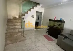 Foto 1 de Casa com 2 Quartos à venda, 170m² em Vila Penteado, São Paulo