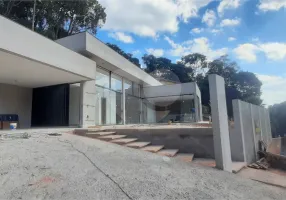 Foto 1 de Casa de Condomínio com 3 Quartos à venda, 180m² em Serra da Cantareira, Mairiporã