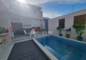 Foto 1 de Casa com 5 Quartos à venda, 485m² em Indaiá, Caraguatatuba