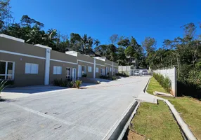 Foto 1 de Casa com 2 Quartos à venda, 60m² em Barro Branco, Ribeirão Pires