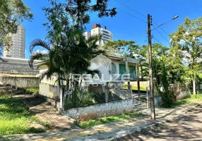 Foto 1 de Sobrado com 5 Quartos à venda, 325m² em Centro, Foz do Iguaçu