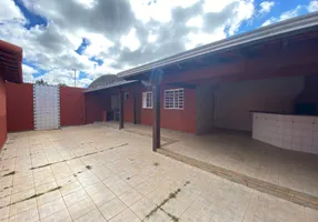 Foto 1 de Casa com 3 Quartos para alugar, 243m² em Tubalina, Uberlândia