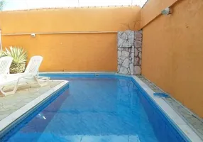 Foto 1 de Sobrado com 5 Quartos à venda, 360m² em Stella Maris, Peruíbe