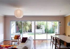 Foto 1 de Casa com 3 Quartos à venda, 266m² em Jardim Marajoara, São Paulo