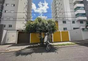 Foto 1 de Sobrado com 4 Quartos para alugar, 280m² em Santa Mônica, Uberlândia