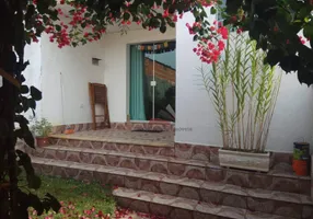 Foto 1 de Casa com 3 Quartos à venda, 260m² em Vila Brasileira, Mogi das Cruzes