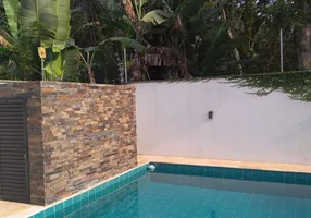 Foto 1 de Sobrado com 3 Quartos à venda, 260m² em Itaguá, Ubatuba