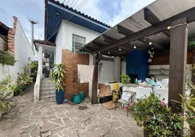 Foto 1 de Casa com 3 Quartos à venda, 250m² em Petrópolis, Porto Alegre