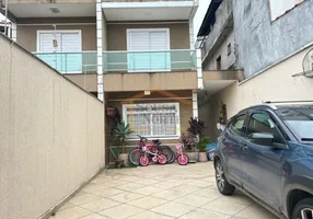 Foto 1 de Sobrado com 3 Quartos para venda ou aluguel, 131m² em Parque Renato Maia, Guarulhos